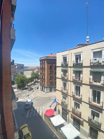 Piso en Alquiler en Calle de Ilustración en Argüelles