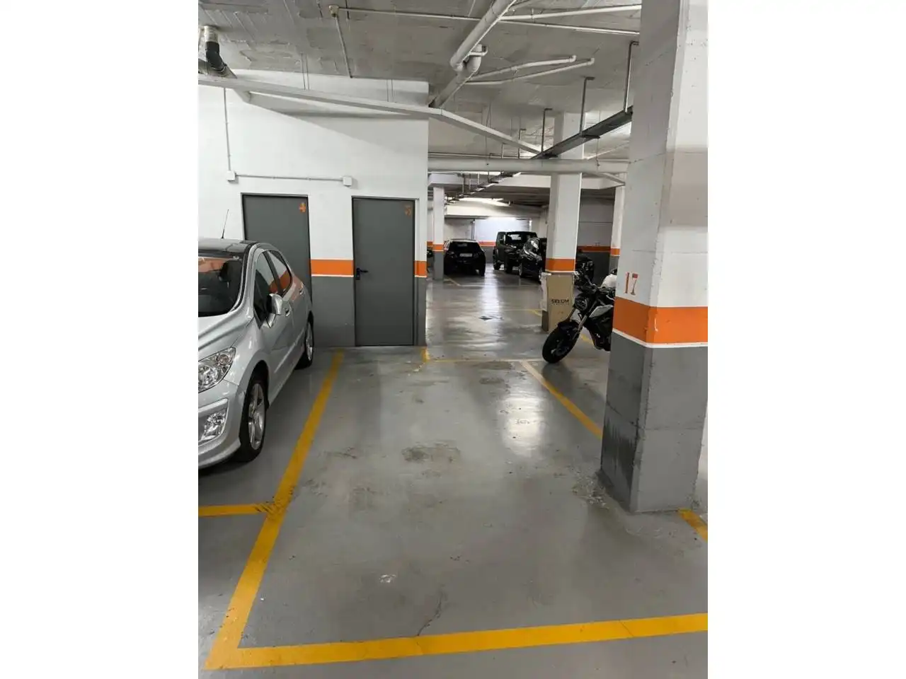 Parking avec ascenseur à vendre à Calle Wagner