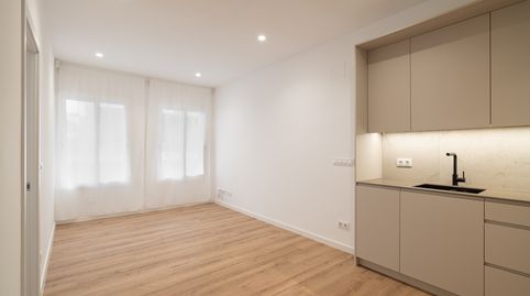 Foto 2 von Wohnung zum Verkauf in Carrer de Pau Alsina, El Camp d'en Grassot i Gràcia Nova, Barcelona Capital