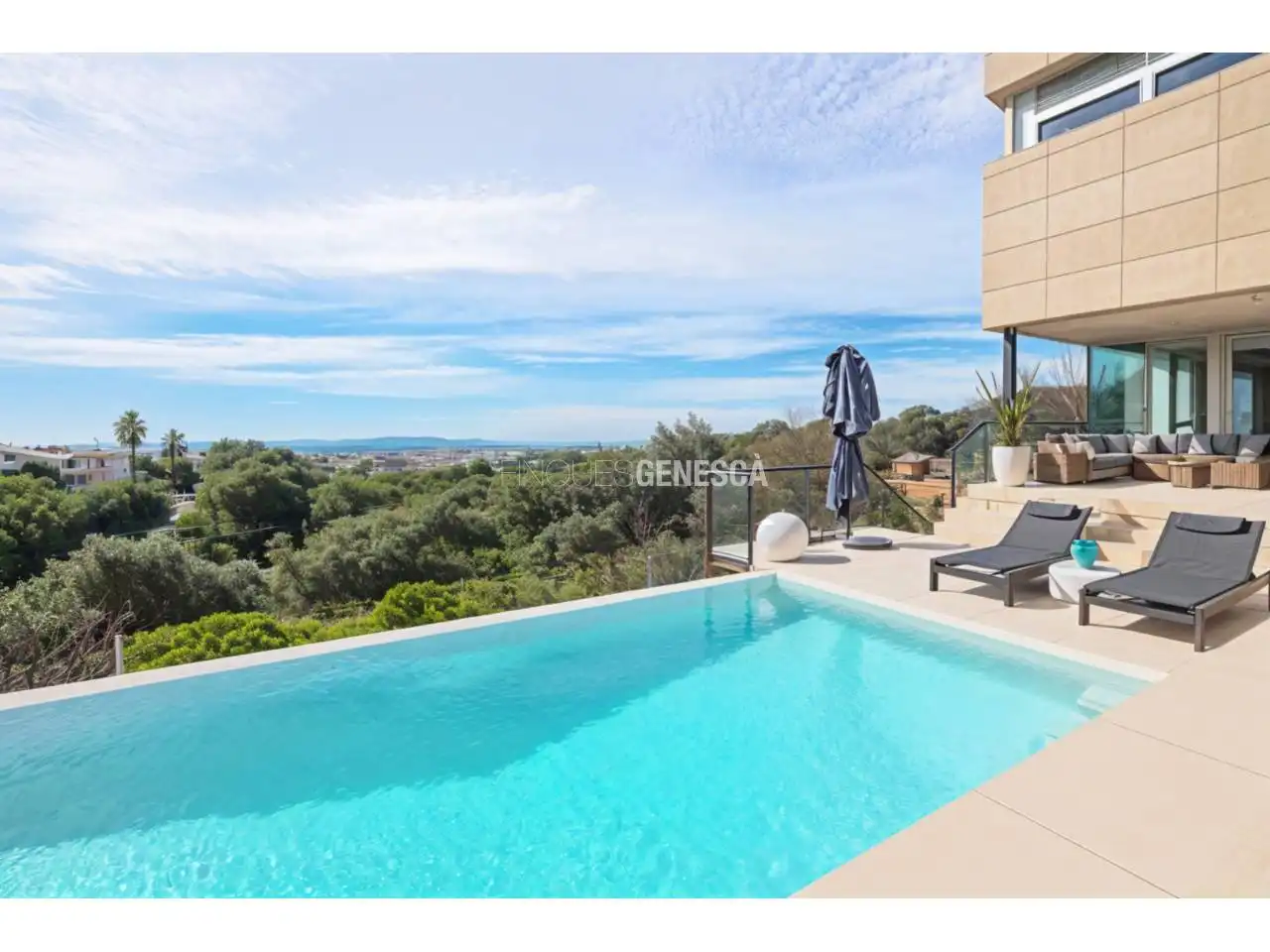 Piscina de Casa o xalet en venda en Matadepera amb Aire condicionat, Calefacció i Jardí privat