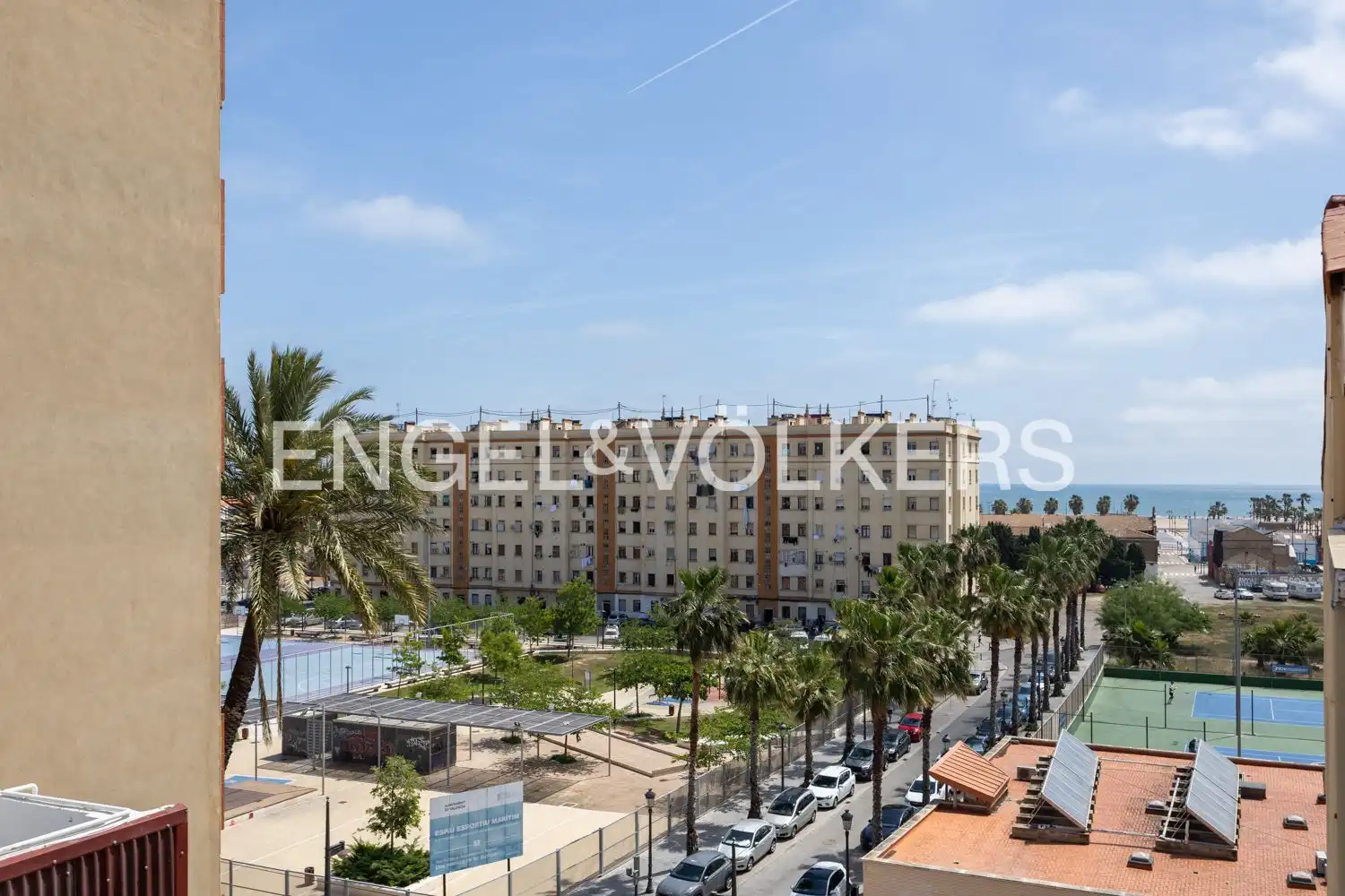 Außenansicht von Dachboden zur Miete in Valencia mit Klimaanlage, Heizung und Terrasse