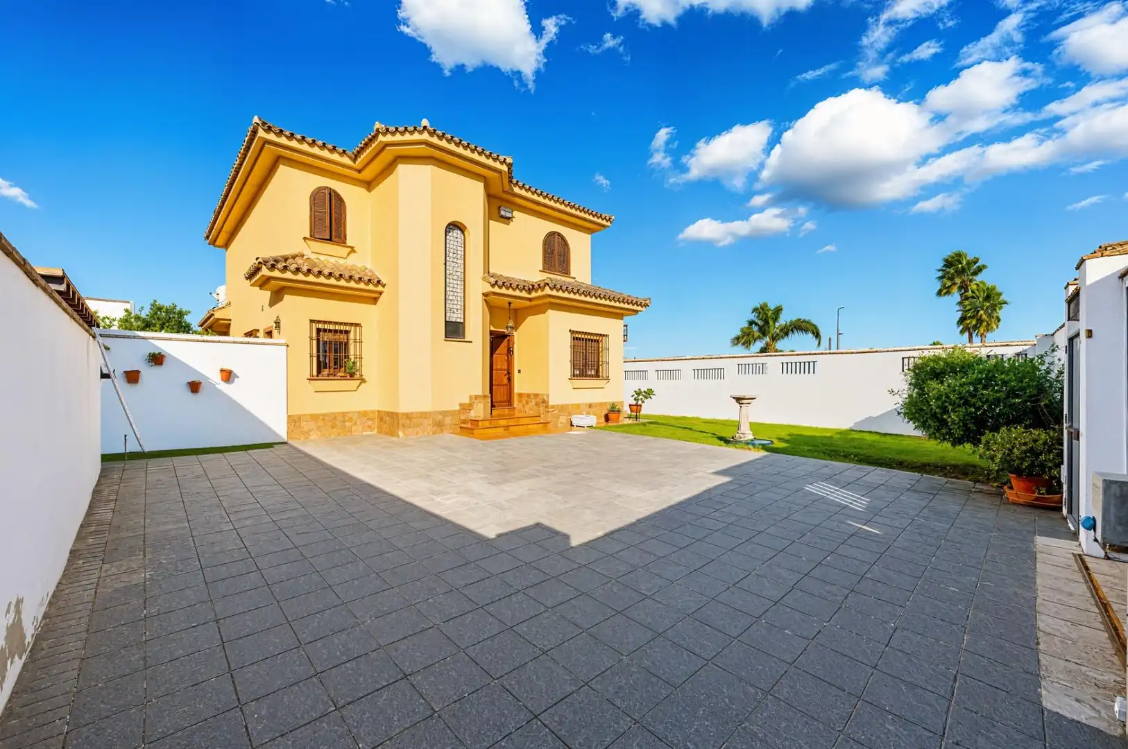 Chalet con piscina en venta en Núcleo urbano, imagen 7