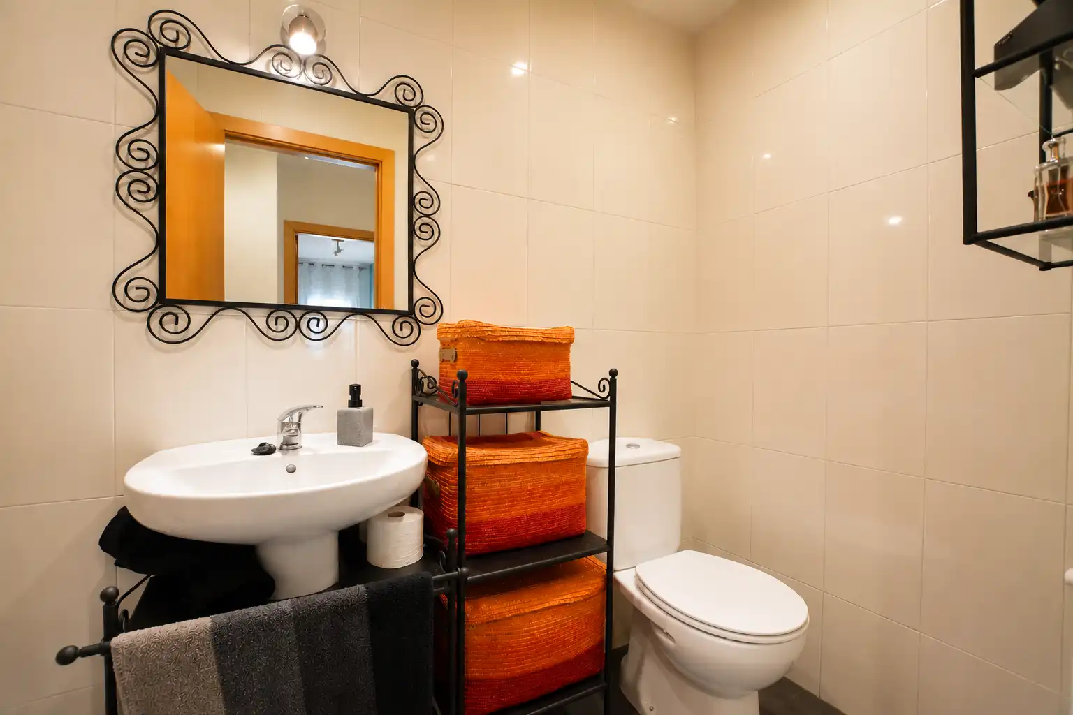 Baño de Piso en venta en Badalona con Aire acondicionado y Calefacción