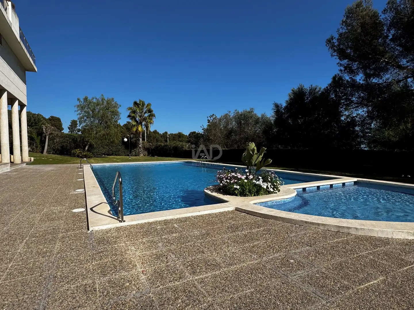 Piscina de Piso en venta en Sitges con Aire acondicionado, Calefacción y Terraza