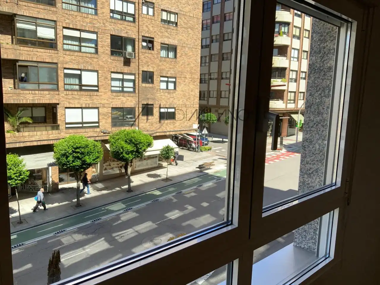 Vista exterior de Piso de alquiler en Vigo  con Calefacción, Parquet y Trastero