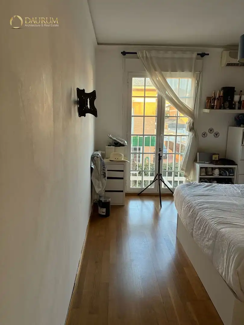 Habitación de Casa adosada en venta en Rivas-Vaciamadrid con Aire acondicionado, Calefacción y Jardín privado