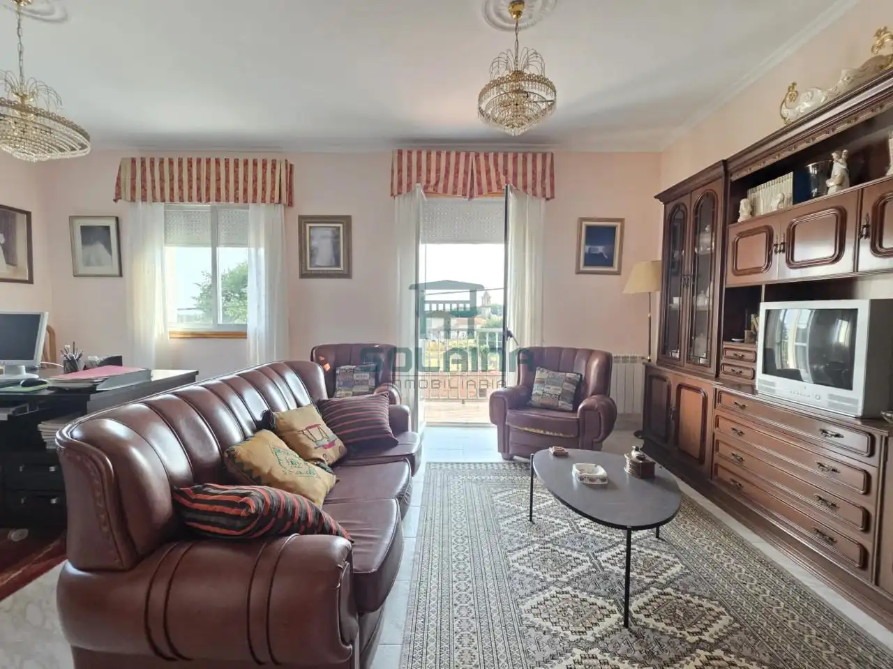 Sala de estar de Casa o chalet en venta en Xunqueira de Ambía con Calefacción, Jardín privado y Balcón