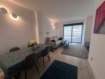 Piso con balcón en venta en Port