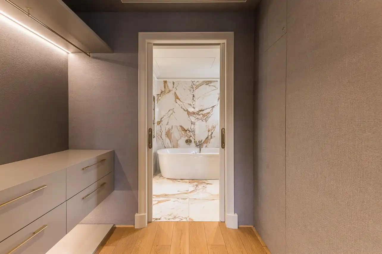 Bany de Apartament de lloguer en Barcelona amb Aire condicionat, Calefacció i Terrassa
