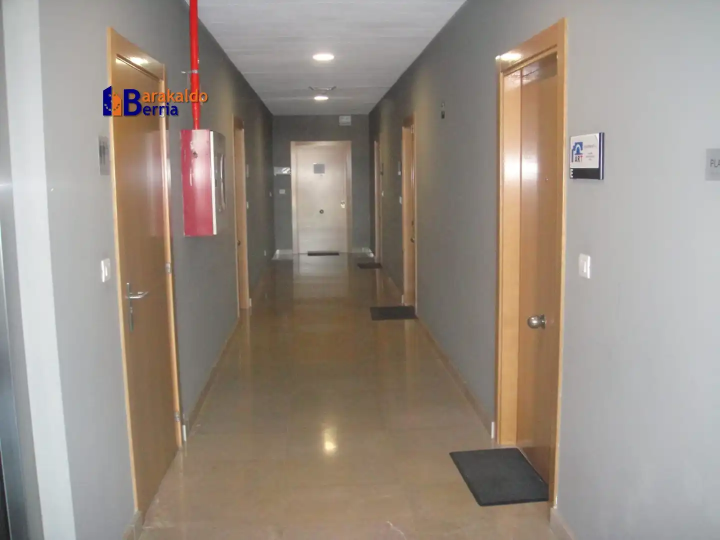 Oficina en venda en Barakaldo  amb Moblat