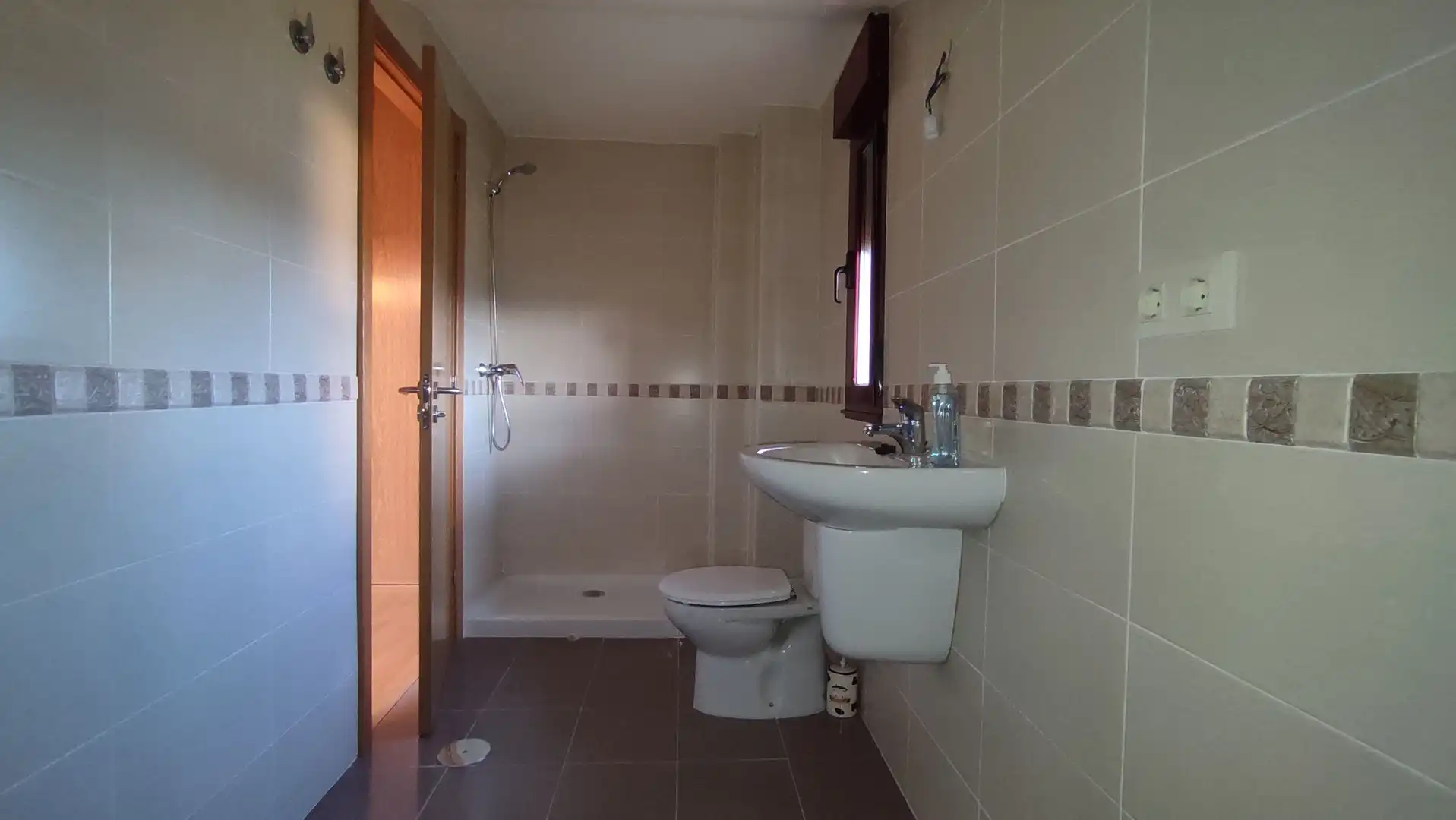 Bany de Dúplex en venda en Camponaraya amb Calefacció, Parquet i Traster