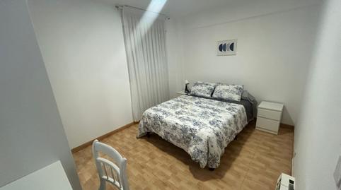 Foto 2 de Piso en venta en Los Castros, Cantabria