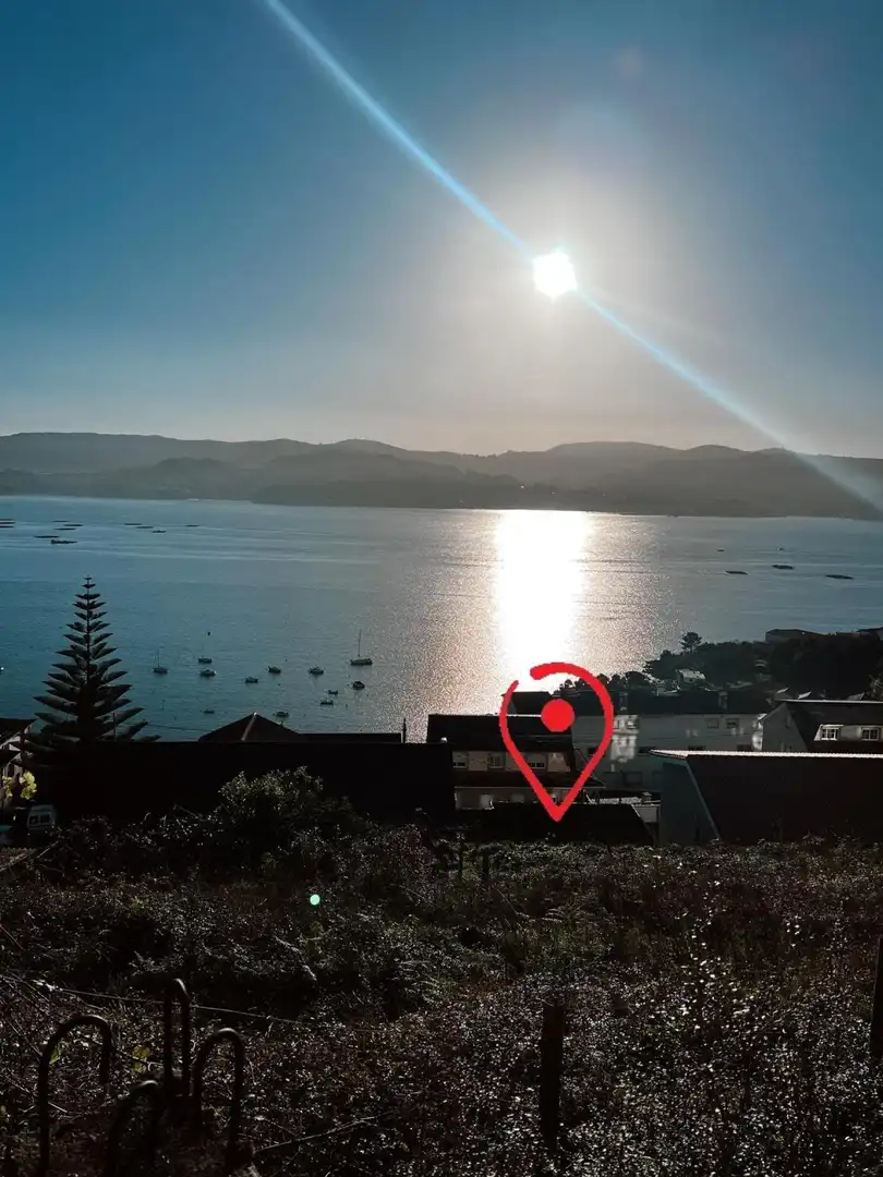 Vista exterior de Edificio en venta en Sanxenxo
