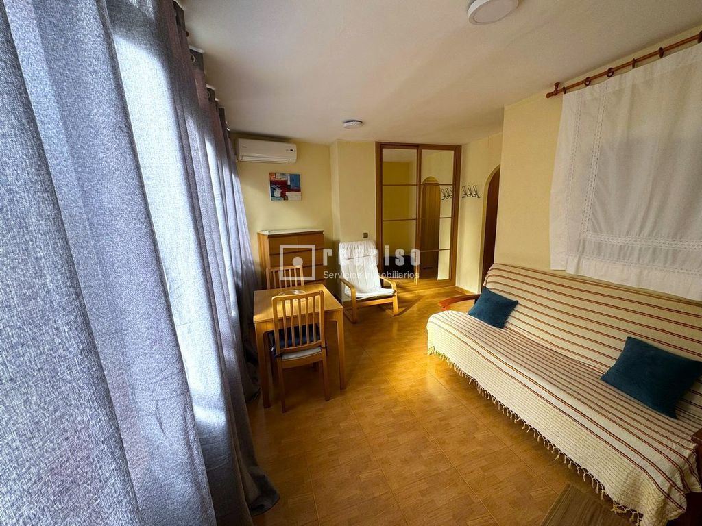 Bedroom of Flat to rent in Torremolinos  with Swimming Pool and Furnished