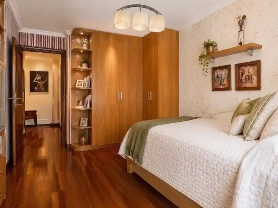 Bedroom of Flat for sale in Irun 