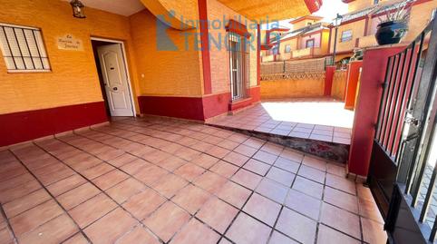 Foto 3 de Casa adosada en venta en Lepe, Huelva