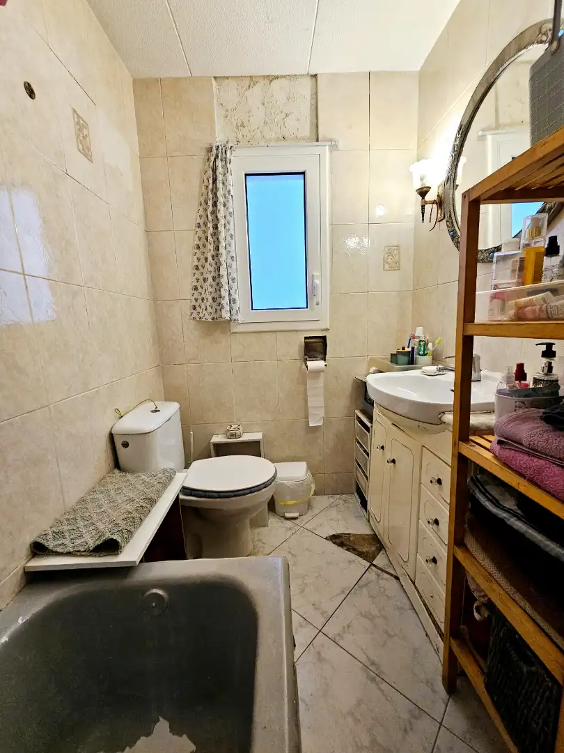 Baño de Local en venta en Barcelona con Aire acondicionado, Parquet y Amueblado