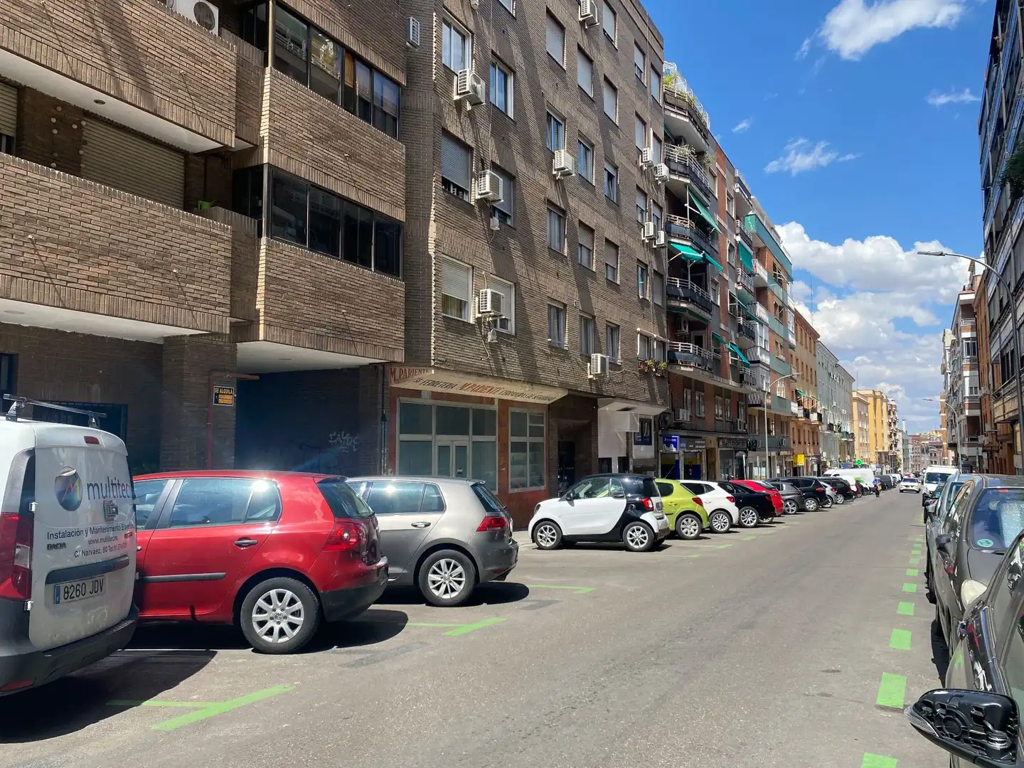 Außenansicht von Garage zum Verkauf in  Madrid Capital