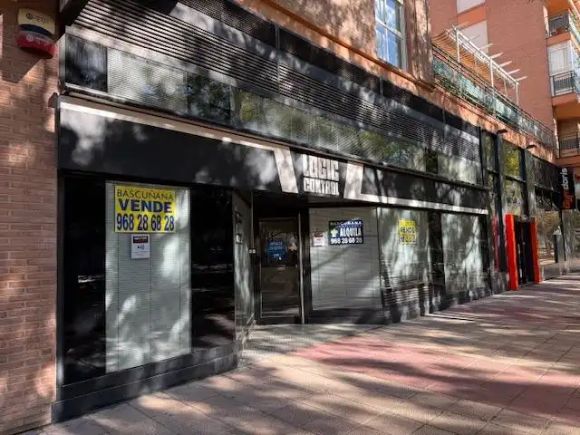 Local comercial en venda a Norte