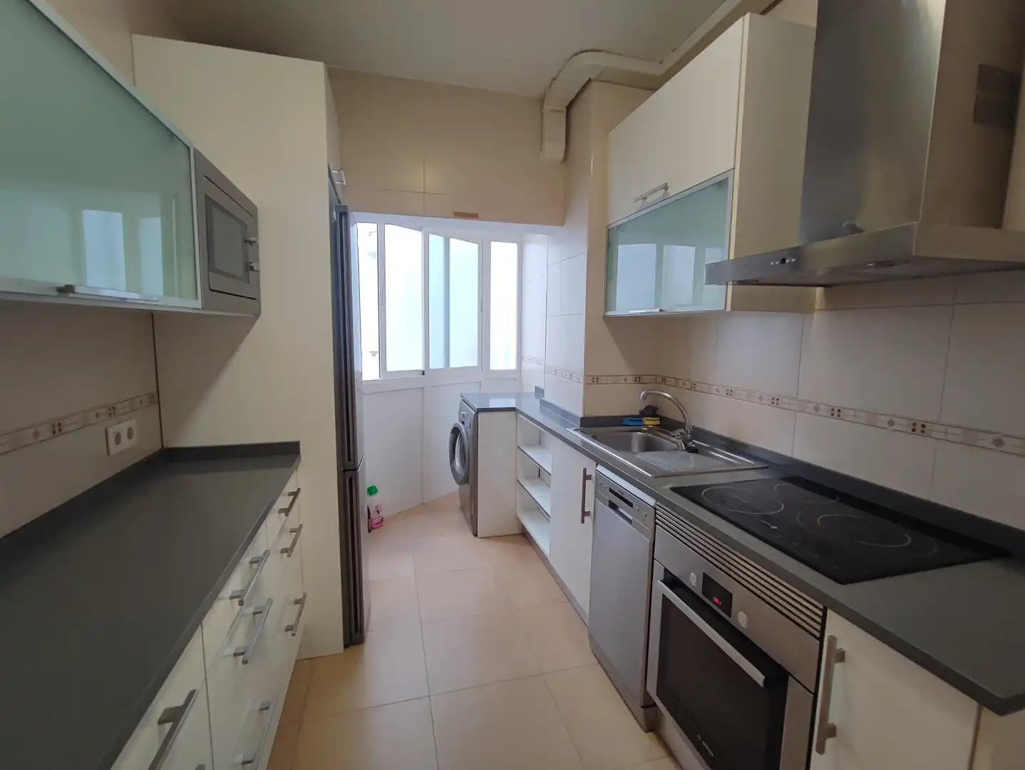 Cocina de Piso de alquiler en Madrid con Aire acondicionado, Calefacción y Terraza