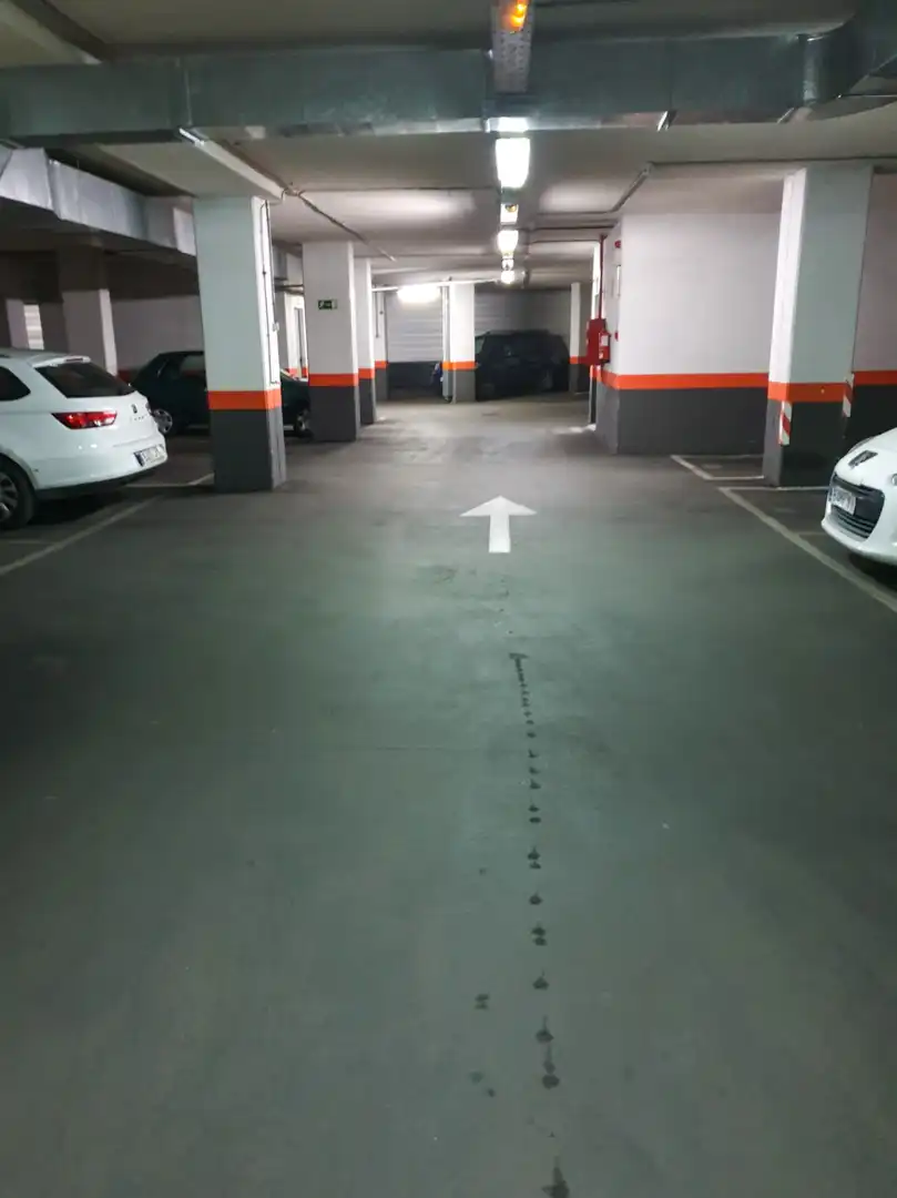 Parking of Garage for rent in Madrid