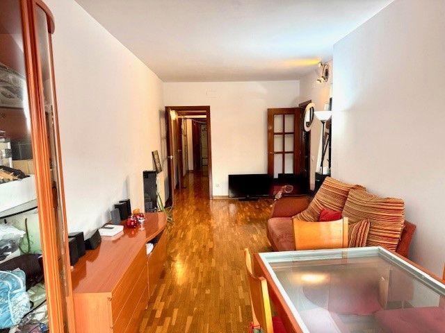 Sala de estar de Piso en venta en Montcada i Reixac con Calefacción, Parquet y Balcón