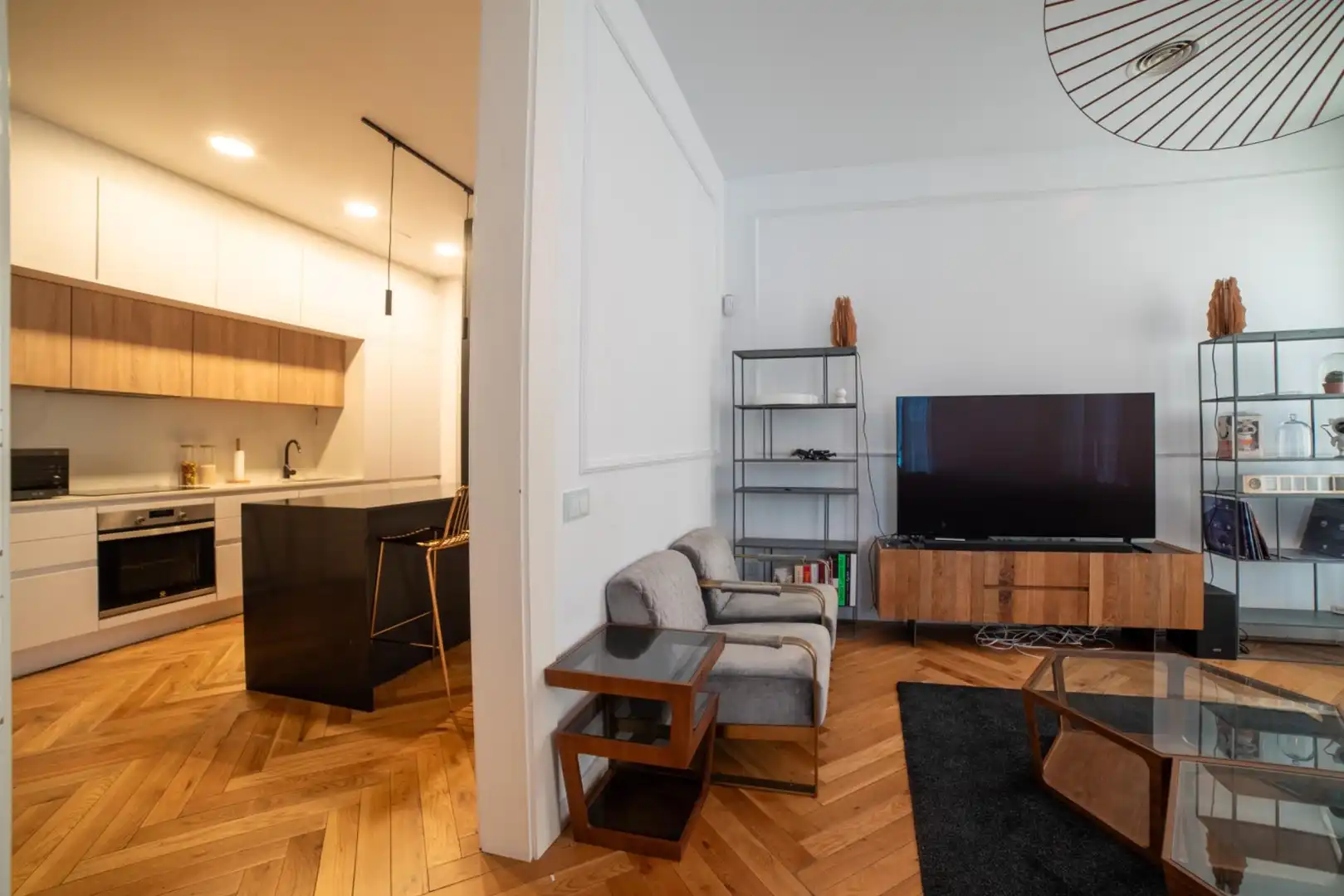 Flat with terrace for sale in CORTS CATALANES, imagen 8