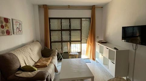 Foto 2 de Piso de alquiler en Centro, Huelva