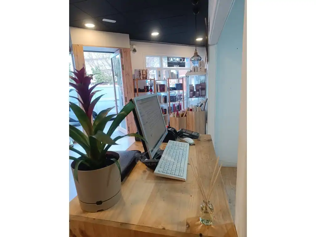 Business premises to rent in Calle Lluis Companys, imagen 3
