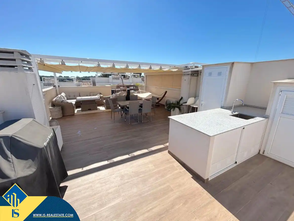 Bungalow con piscina en venta en Los Balcones - Los Altos, imagen 6