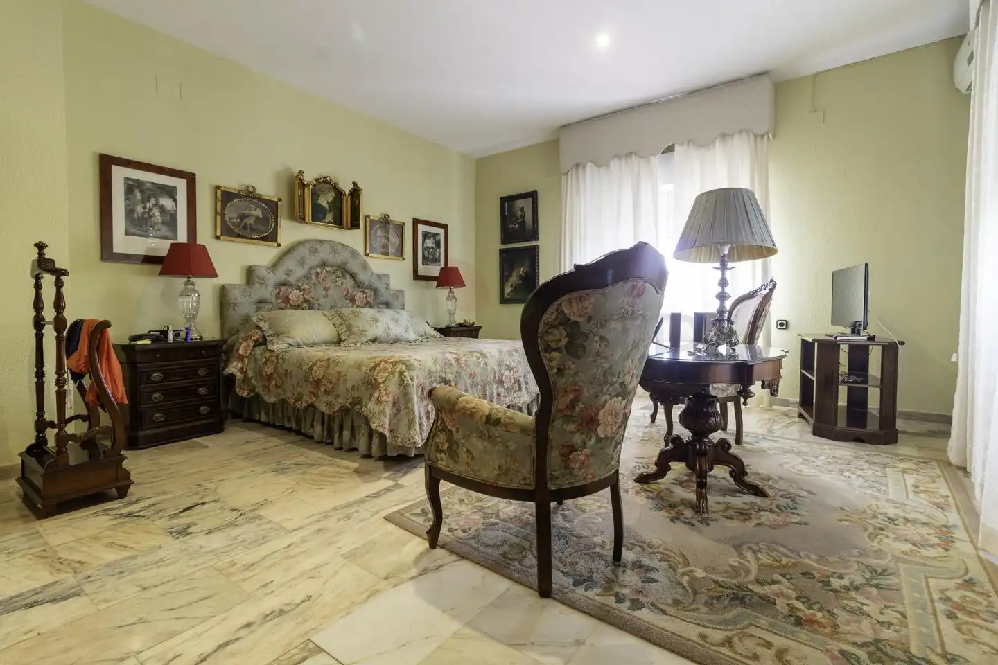 Habitación de Casa o chalet en venta en Huelva con Aire acondicionado, Calefacción y Jardín privado