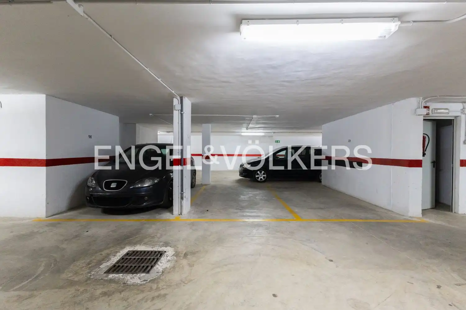 Parking de Ático de alquiler en Rafelbuñol / Rafelbunyol con Aire acondicionado, Calefacción y Jardín privado