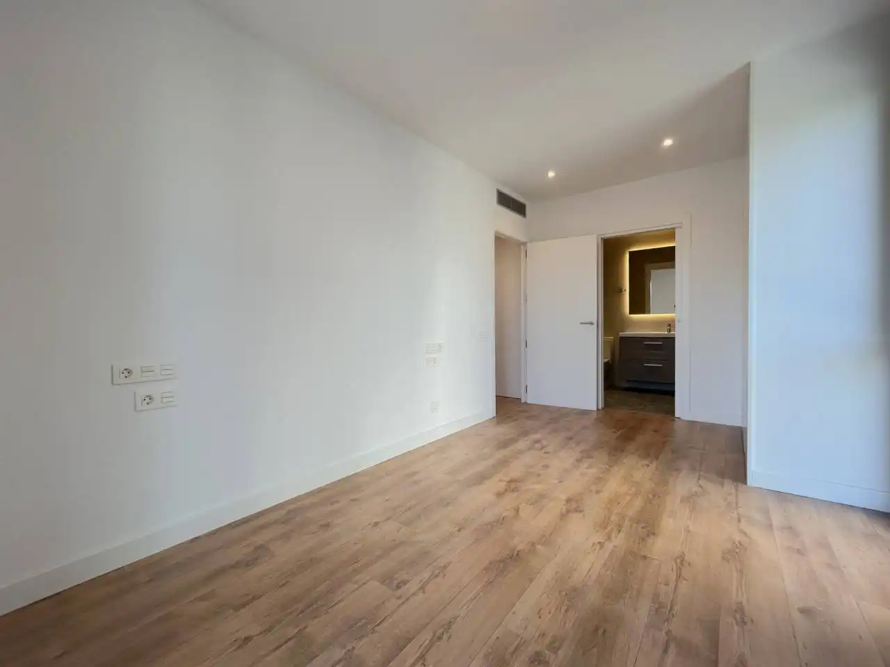 Flat with terrace to rent in Calle Concòrdia, imagen 12