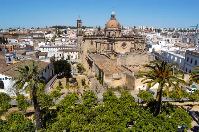 Vista exterior de Pis en venda en Jerez de la Frontera amb Traster i Balcó