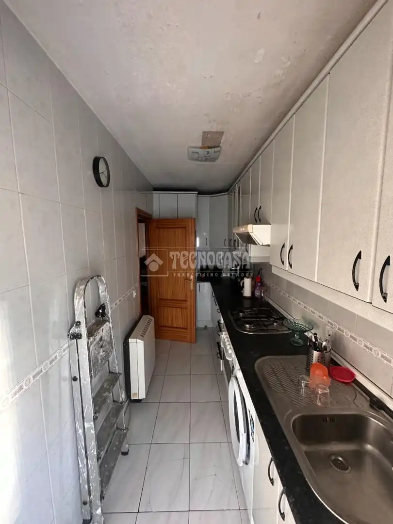 Cocina de Piso en venta en Madrid con Calefacción, Terraza y Balcón