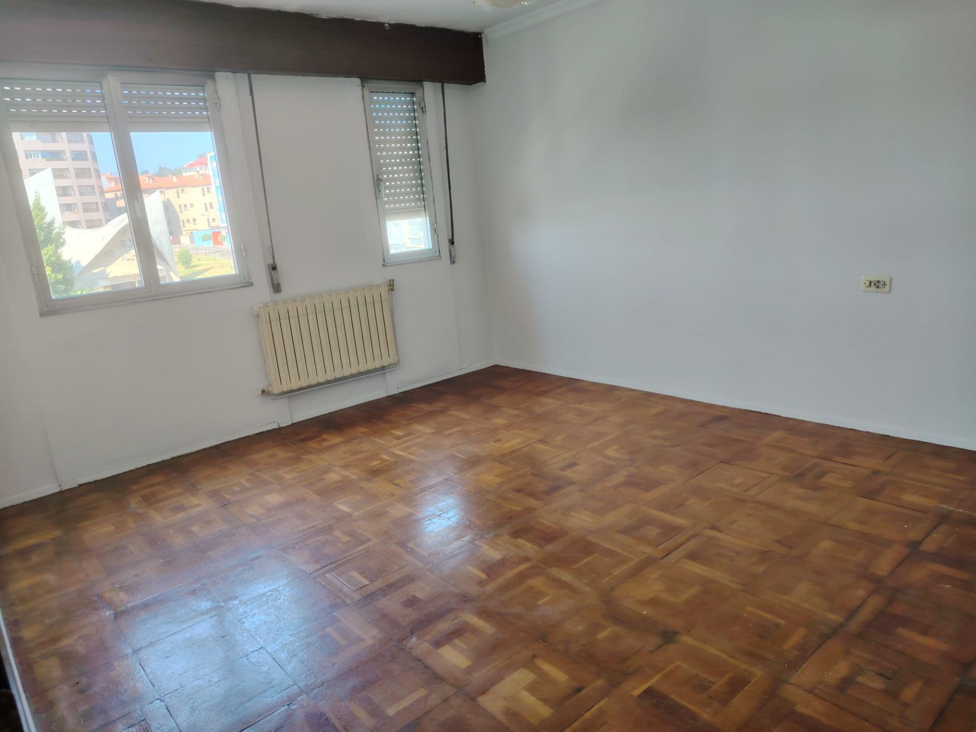 Bedroom of Flat for sale in Vigo   with Heating