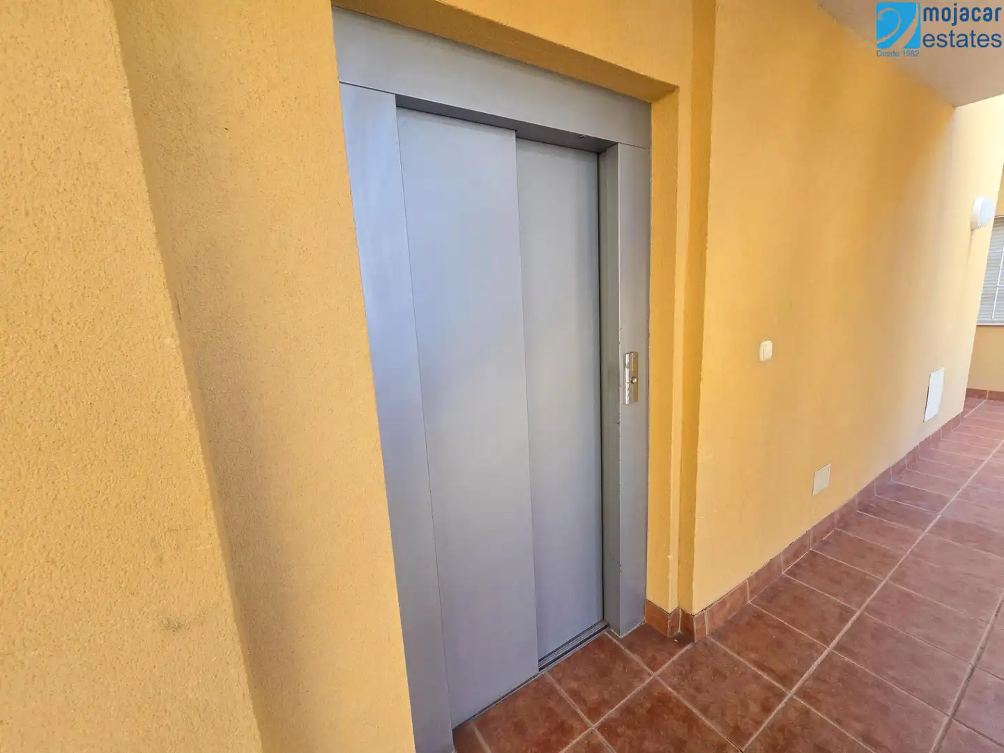 Penthouse mit Aufzug zum Verkauf in Calle Celia Viñas 15, imagen 9