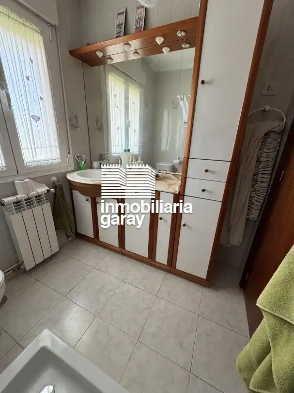 Jardí de Pis en venda en Merindad de Valdeporres amb Calefacció, Moblat i Balcó