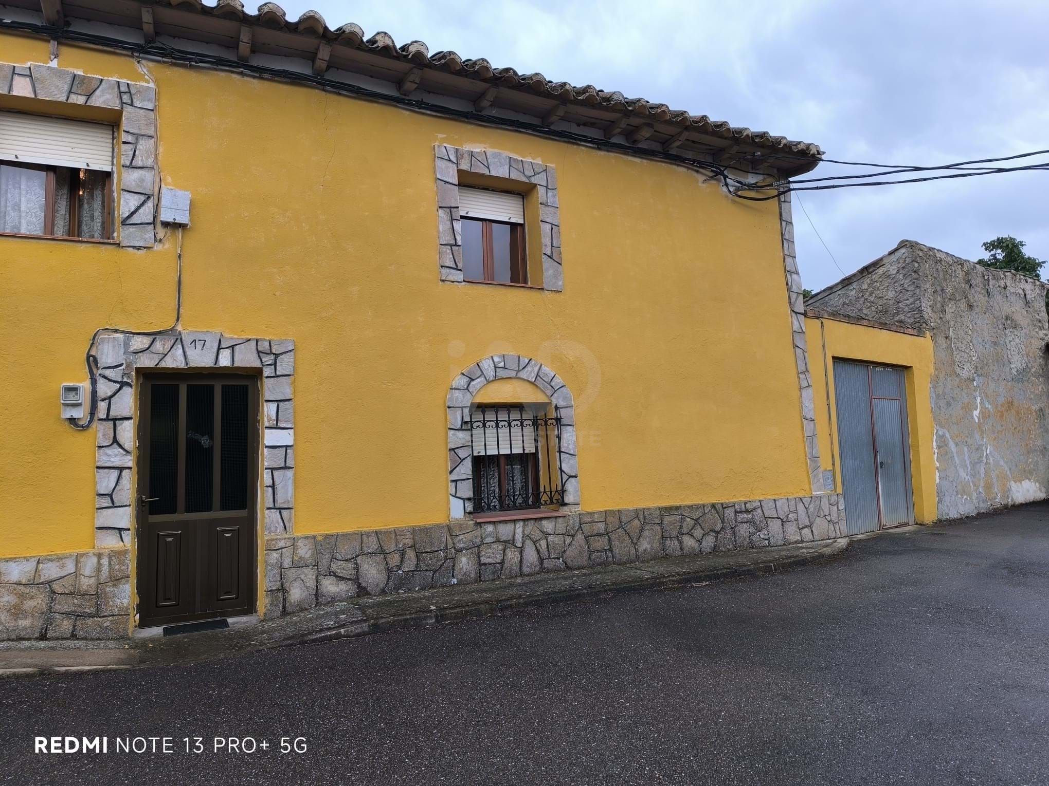 Exterior view of House or chalet for sale in San Adrián del Valle