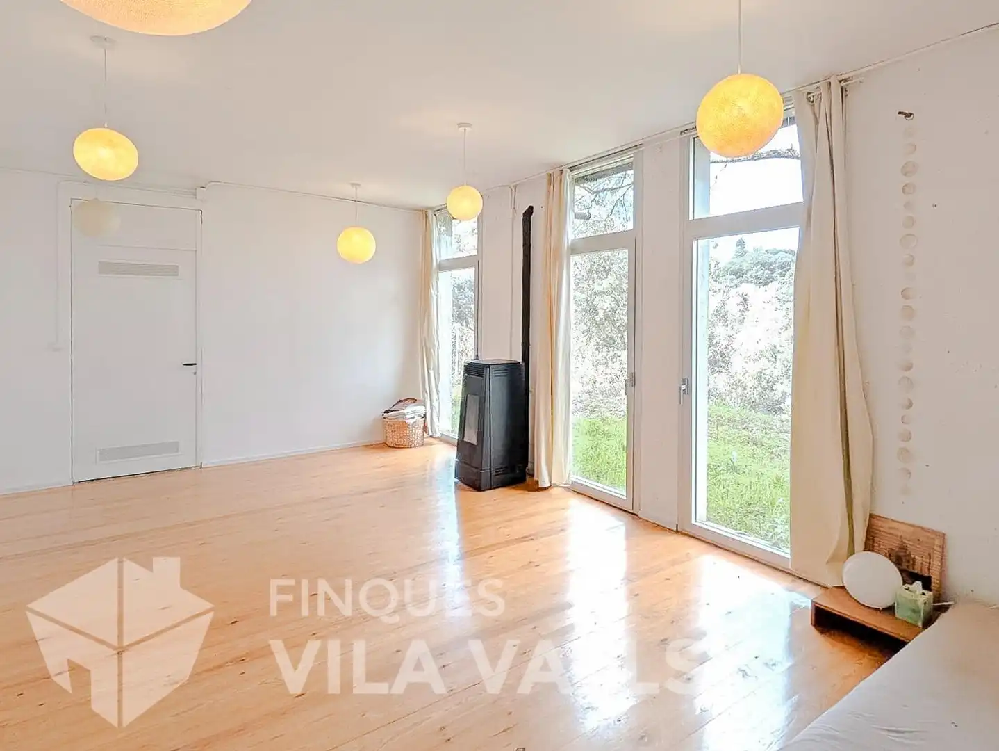 Sala d'estar de Casa o xalet en venda en Sant Quirze Safaja