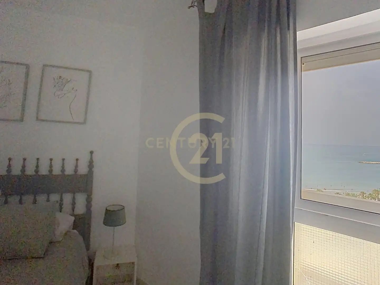 Dormitori de Apartament en venda en Benalmádena amb Aire condicionat