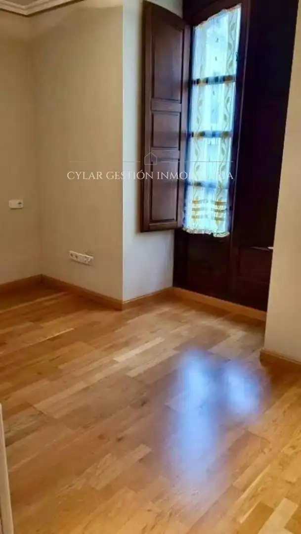 Pis de lloguer en Salamanca amb Calefacció, Parquet i Forn