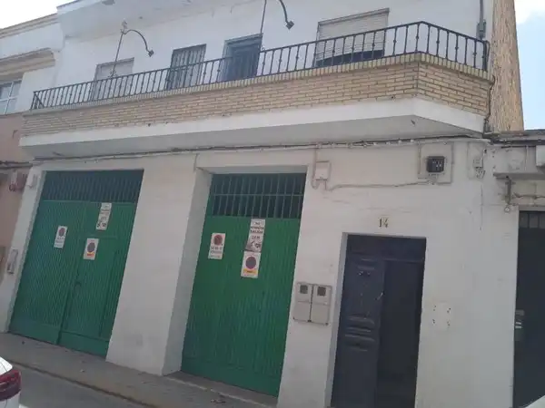 Exterior view of Flat for sale in  Sevilla Capital
