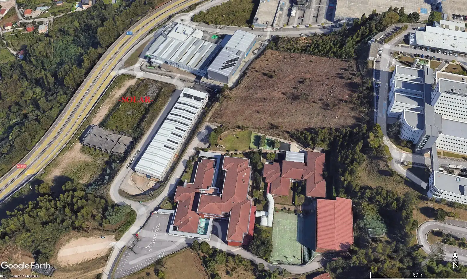 Vista exterior de Terreny industrial en venda en Vigo 