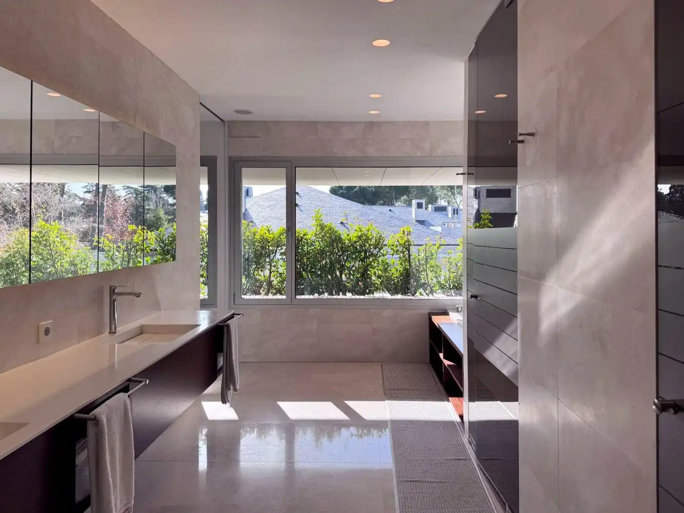 Bathroom of Houses for sale in Madrid  with Air Conditioner, Heating and Private garden