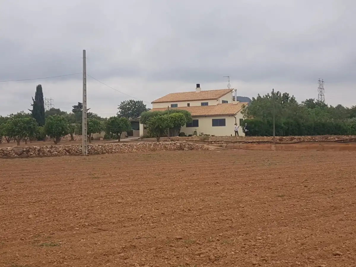 Finca rústica en venda en Roda de Berà amb Aire condicionat, Calefacció i Jardí privat