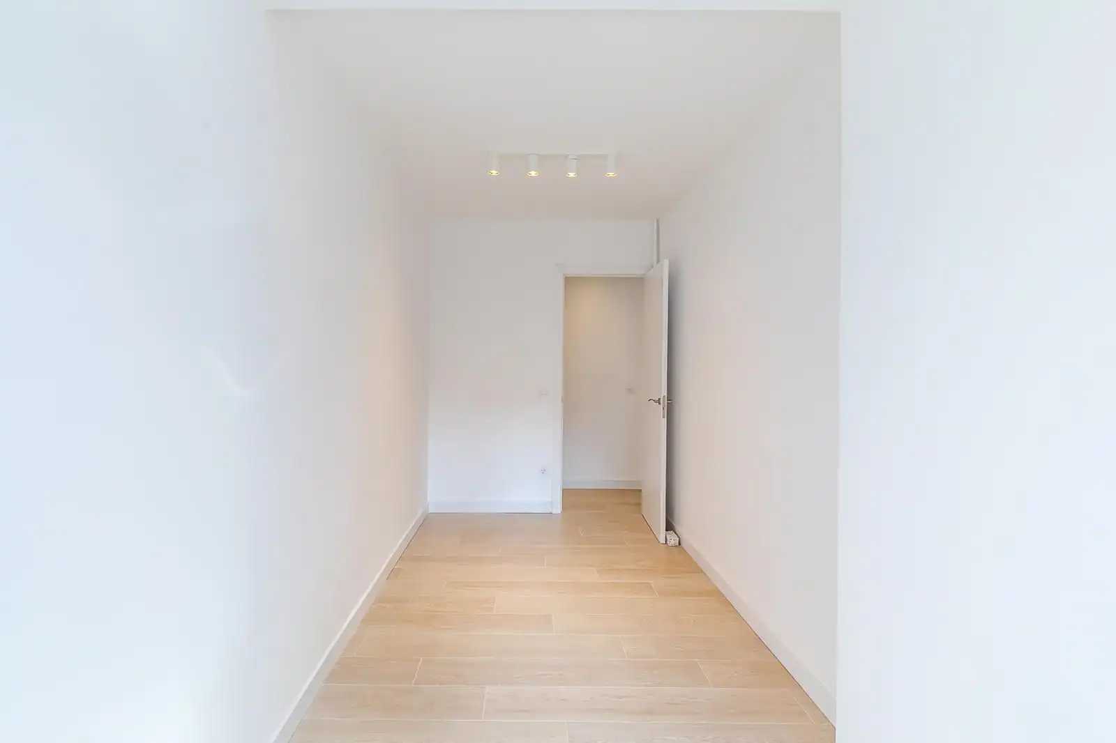 Flat for rent in Madrid  with Air Conditioner