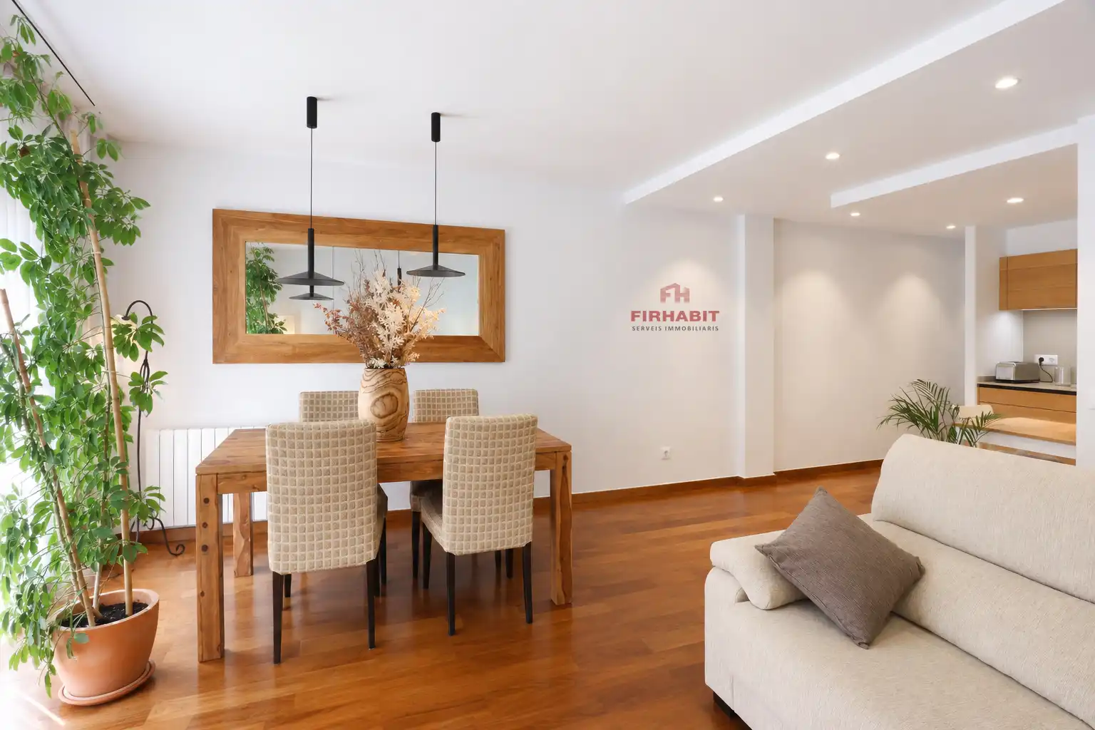 Comedor de Piso de alquiler en Arenys de Mar con Calefacción, Horno y Balcón