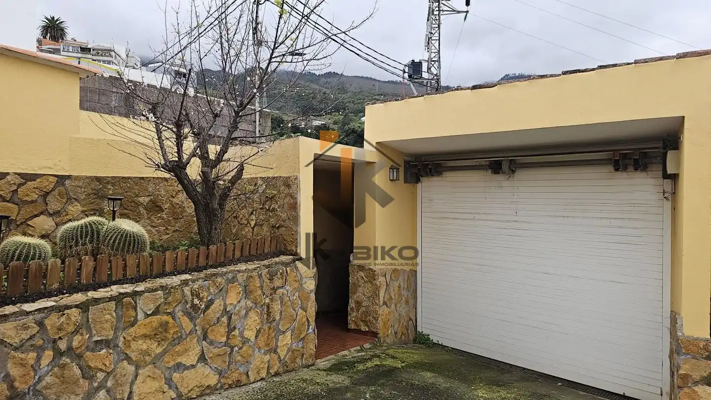 Vista exterior de Casa o chalet en venta en La Victoria de Acentejo con Jardín privado y Terraza