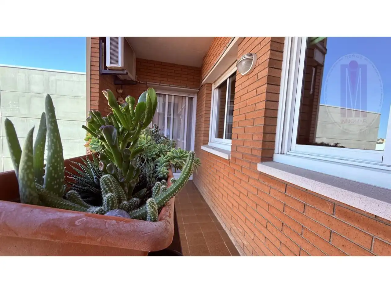 Terraza de Piso en venta en Cornellà de Llobregat con Calefacción y Balcón